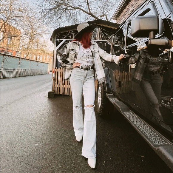 VERVET BY FLYING MONKEY Denim - NWT Vervet 90s vintage flares. Size 29